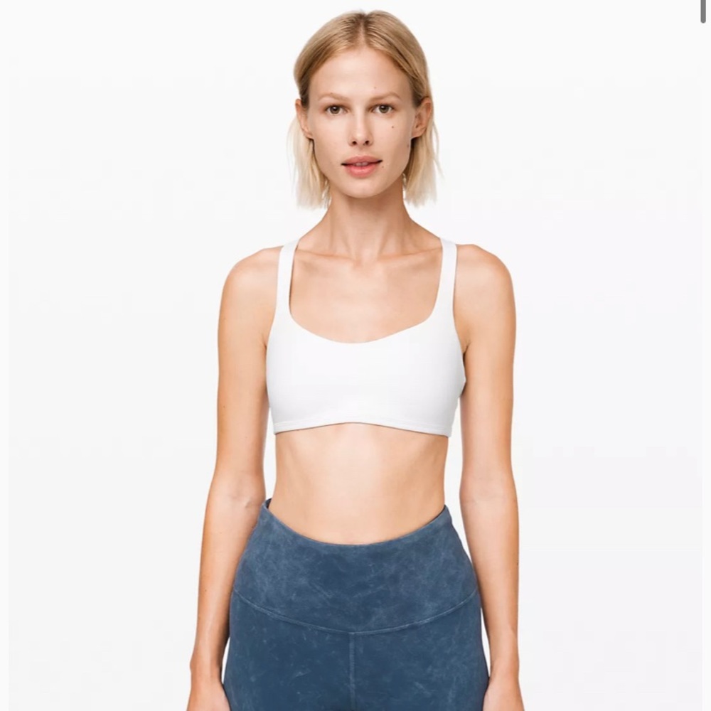Lululemon free to be bra